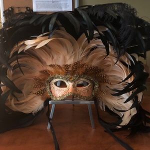 UNIQUE, EXTRA LARGE MARDI GRAS MASK